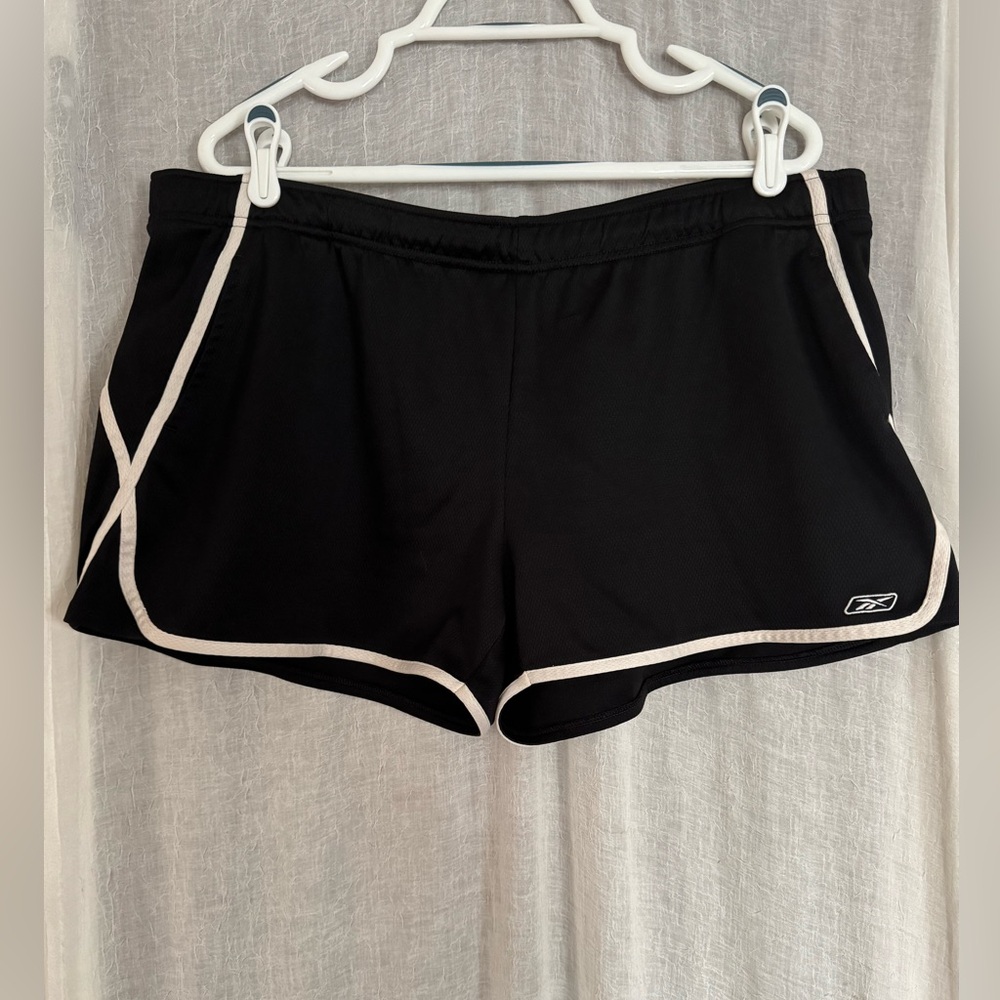 Reebok Black Athletic Shorts w drawstring & pockets Sz XL GUC